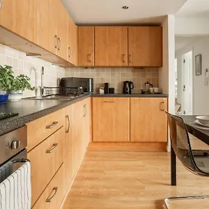 Apartment Lux Waterfront 2 Bed Apt, V&a 10min Walk, St Andrew's Golf 25min Drive, Dundee