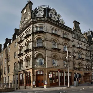Western Queens Dundee