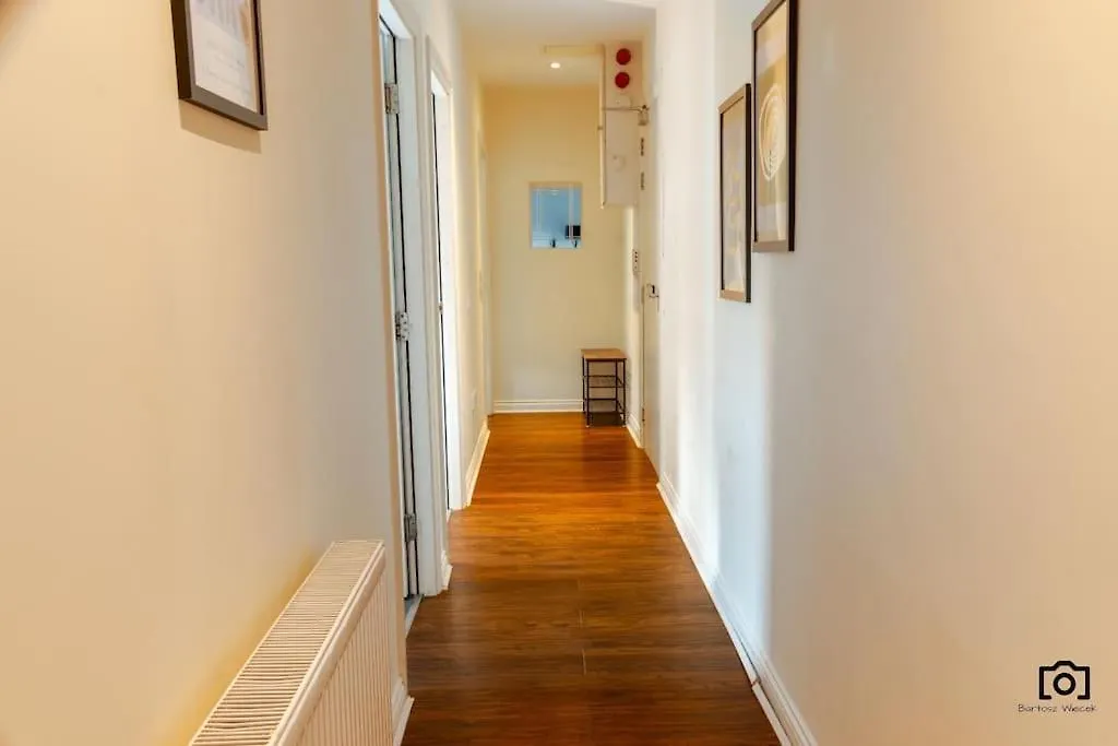 Apartment City Comfort 2 King Beds Fast Wifi Dundee