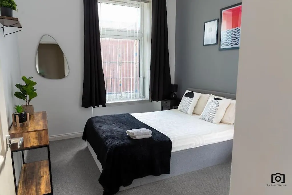 Apartment City Comfort 2 King Beds Fast Wifi Dundee United Kingdom