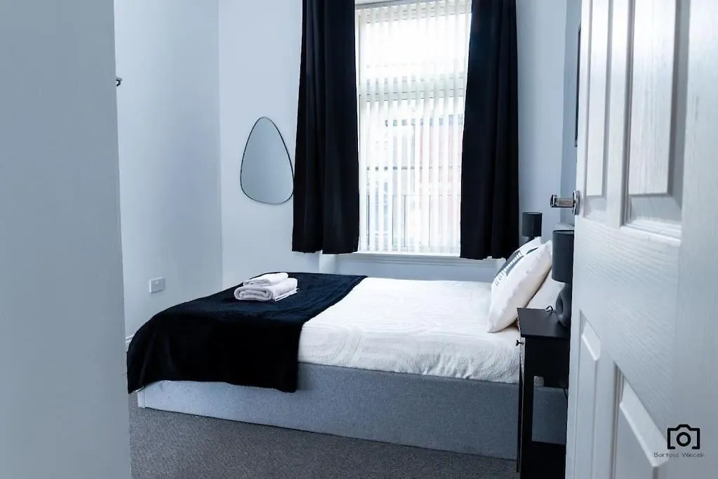 City Comfort 2 King Beds Fast Wifi Dundee 0*,