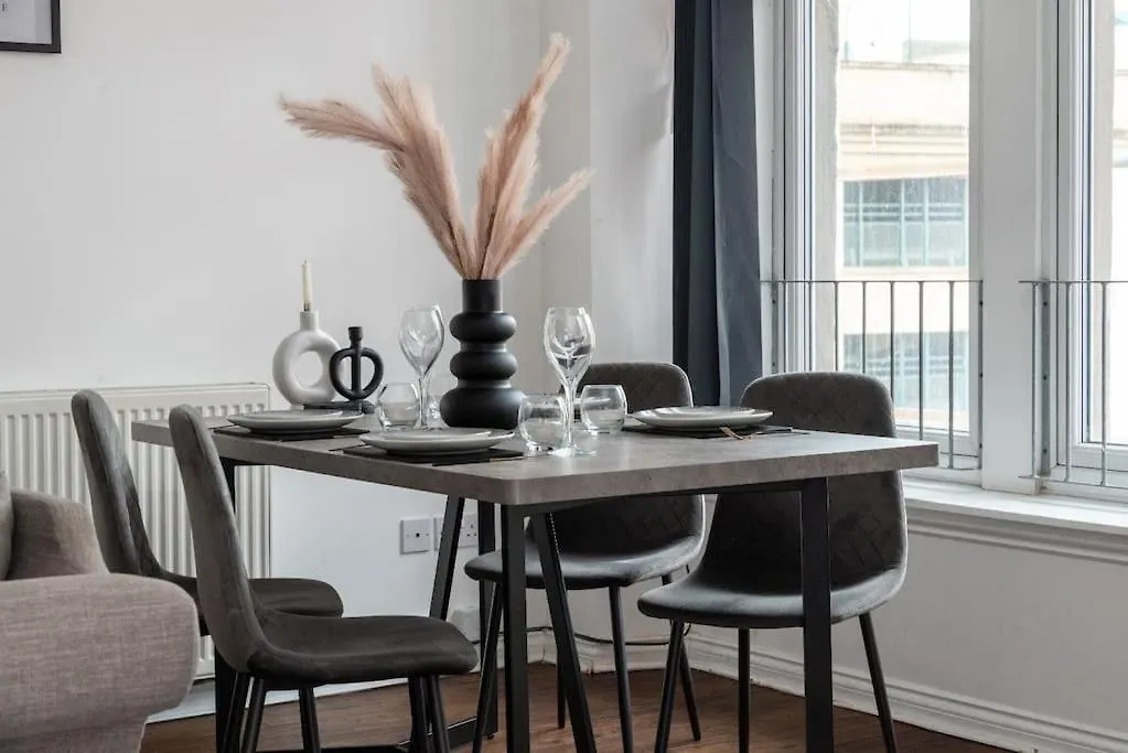 Apartment City Comfort 2 King Beds Fast Wifi Dundee United Kingdom