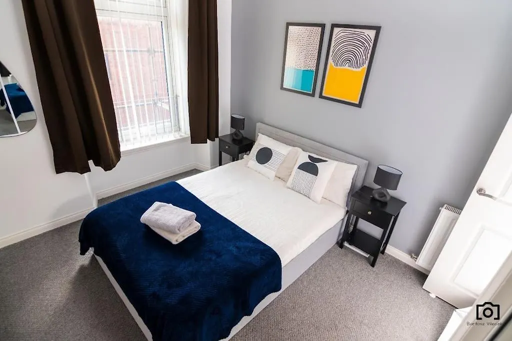 City Comfort 2 King Beds Fast Wifi Dundee 0*,